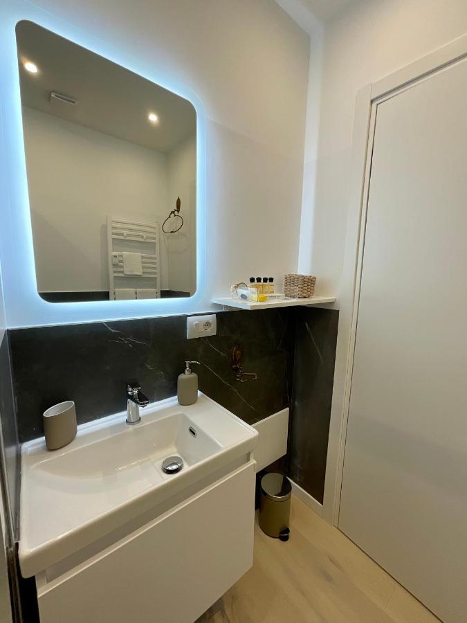 Apartment Suite - Charlize - In The Heart Of 밀라노 외부 사진